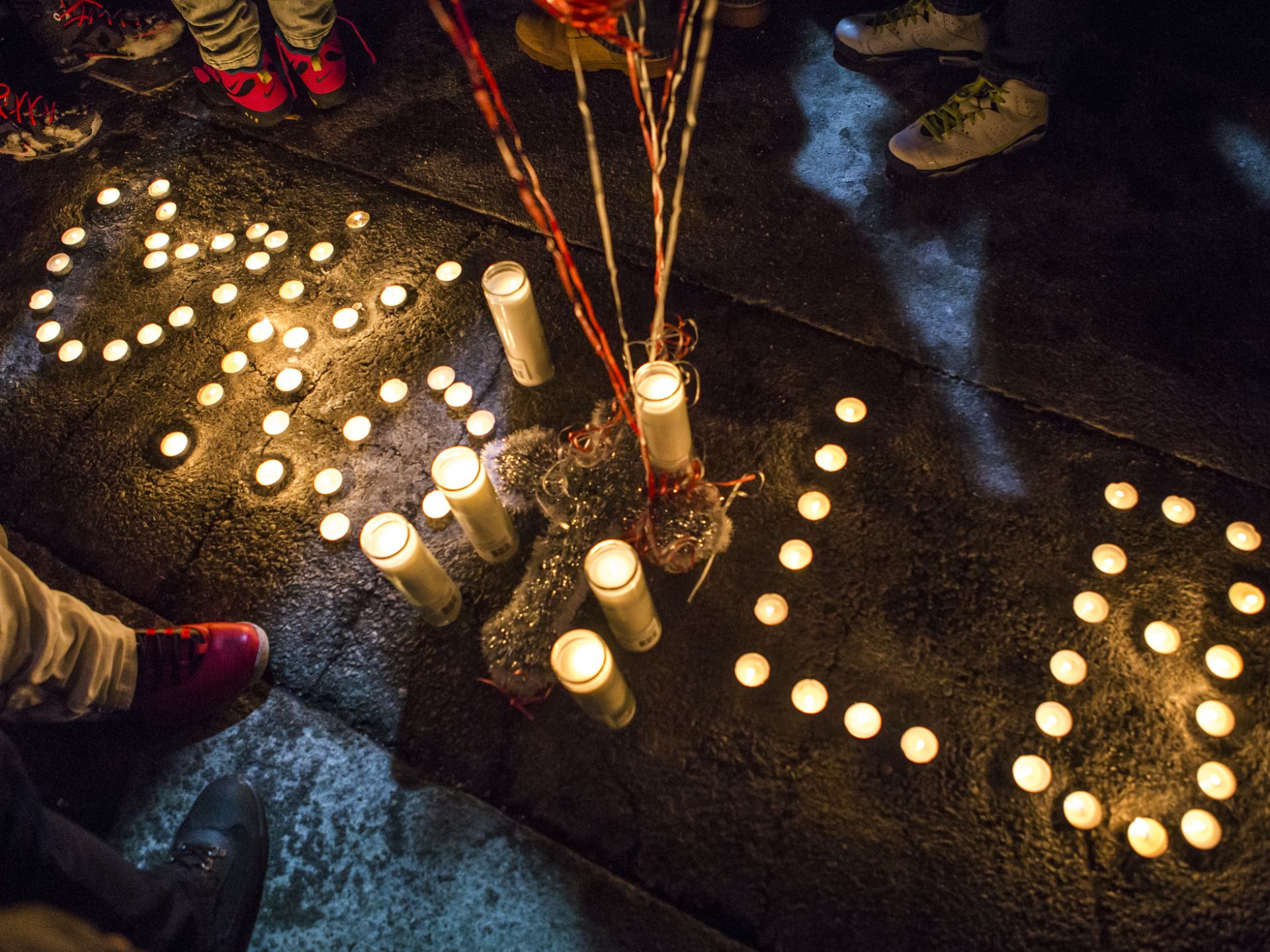 Hundreds mourn death of Young Kolb